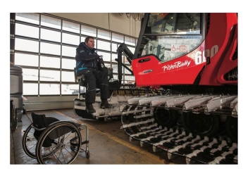 Accès dameuse pour handicapés